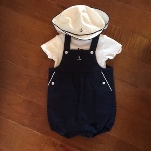 Excellent 3 piece Janie and Jack outfit!